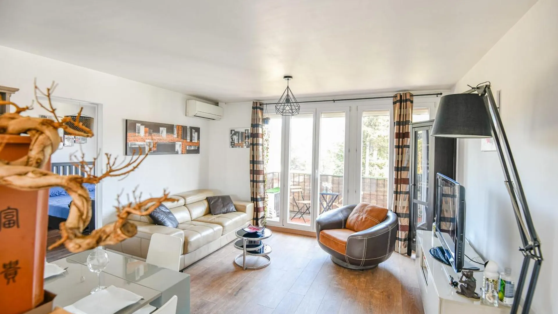 Apartment Bel Appart Avec Balcon Et Clim Pres Des Calanques Marseille France