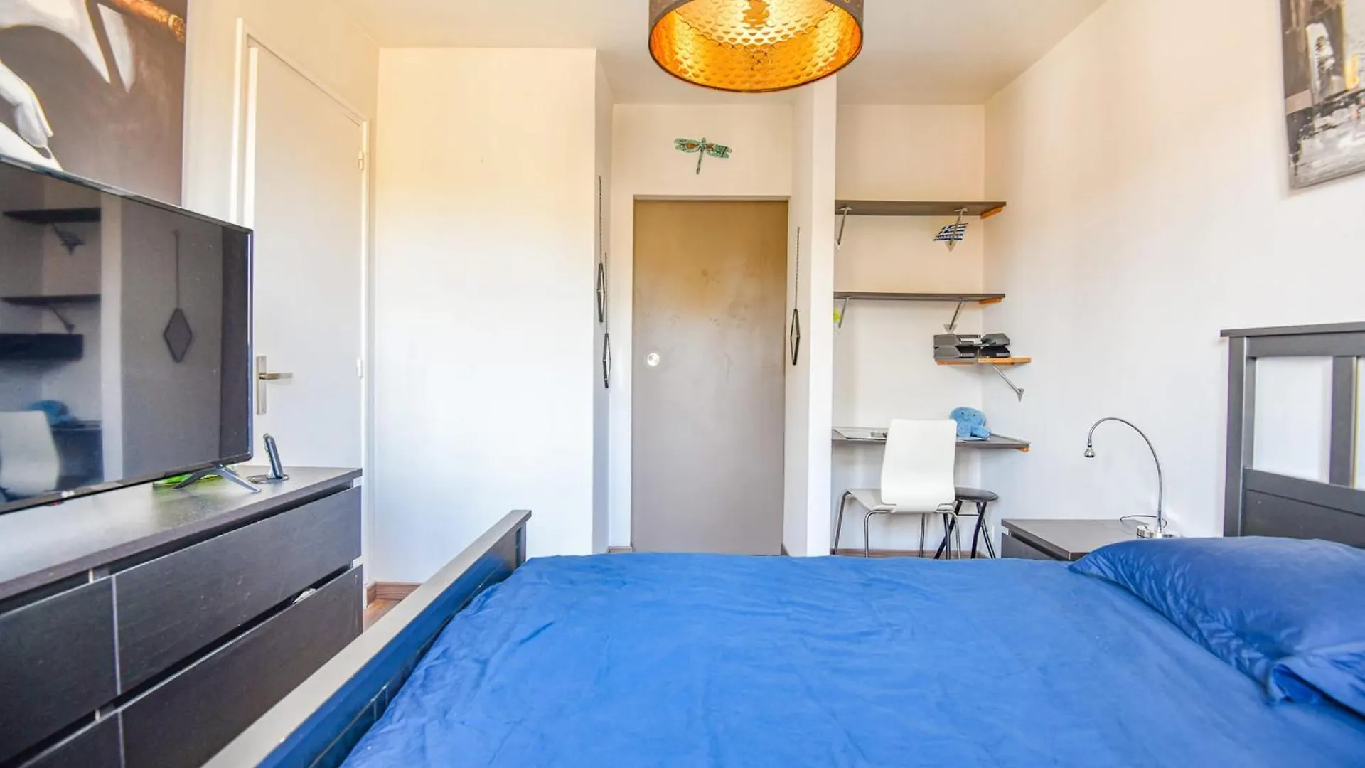 Bel Appart Avec Balcon Et Clim Pres Des Calanques Marseille Apartment